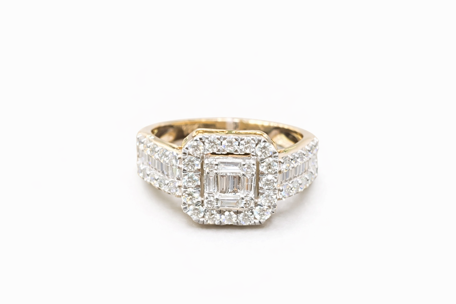 Rose gold diamond pendant set